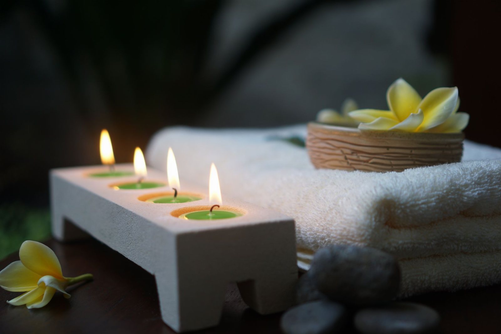Suasana relaksasi dengan lilin aromaterapi